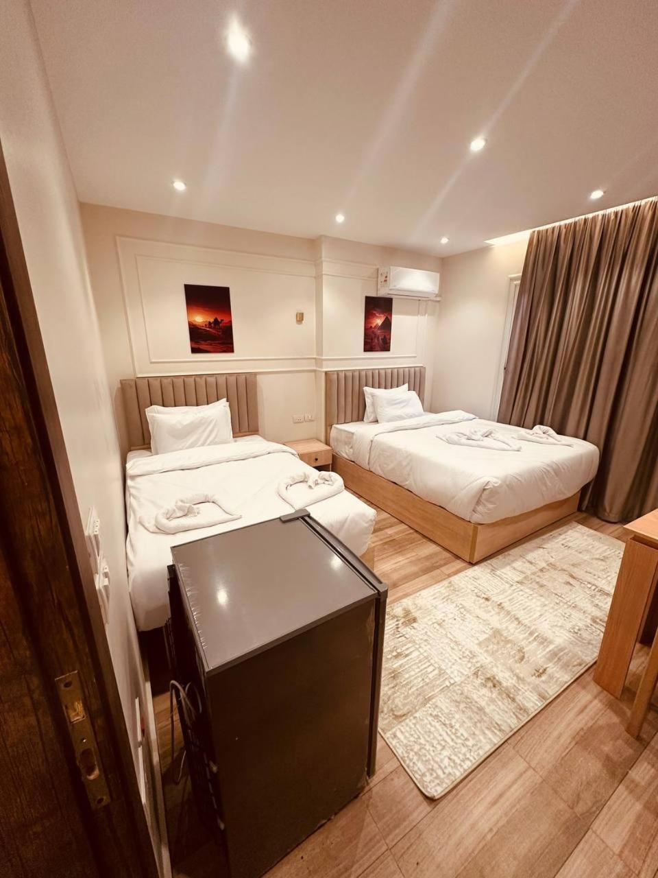 Radiant Pyramids Bed & Breakfast *